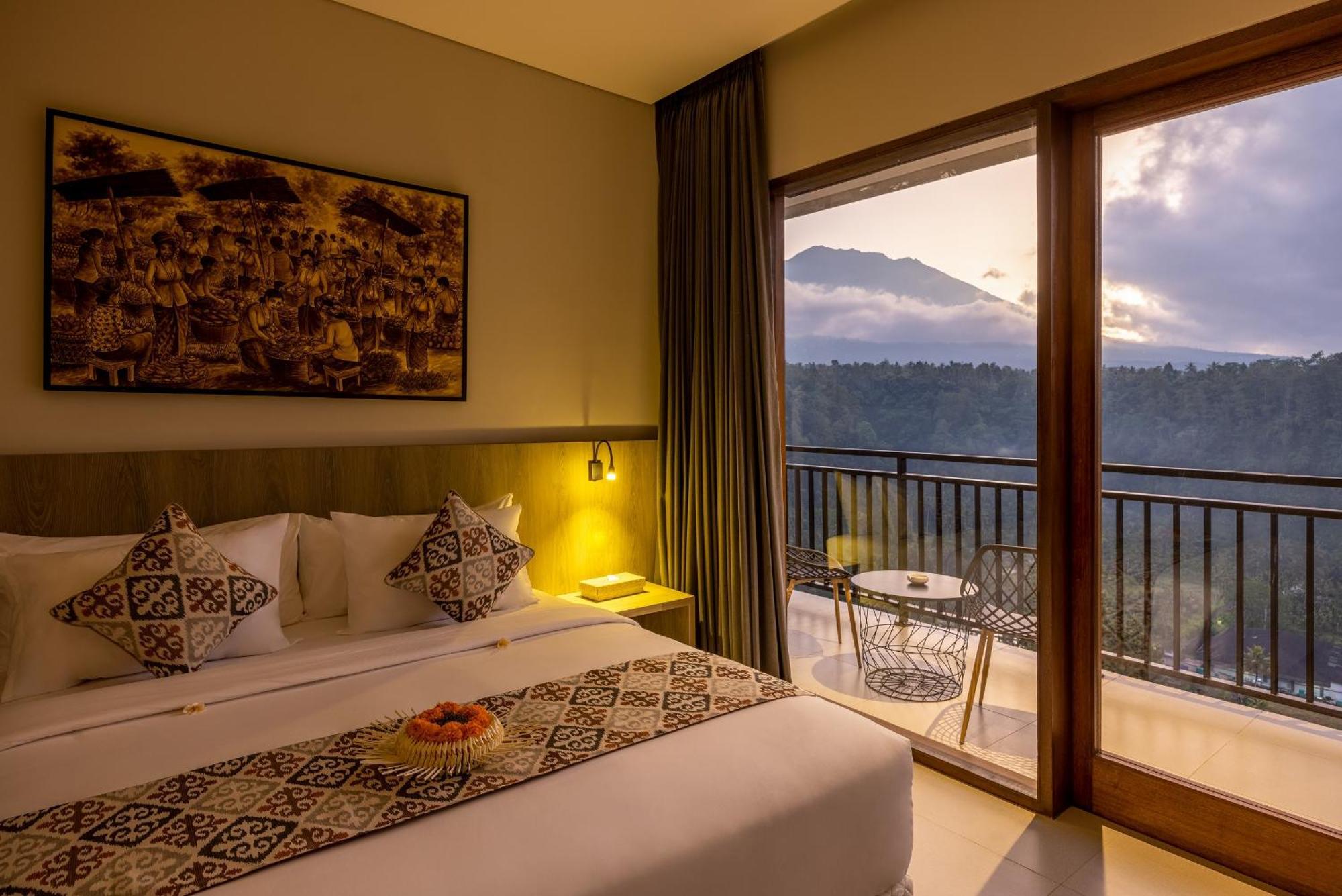 Tapa Agung View Hotell Menanga Exteriör bild